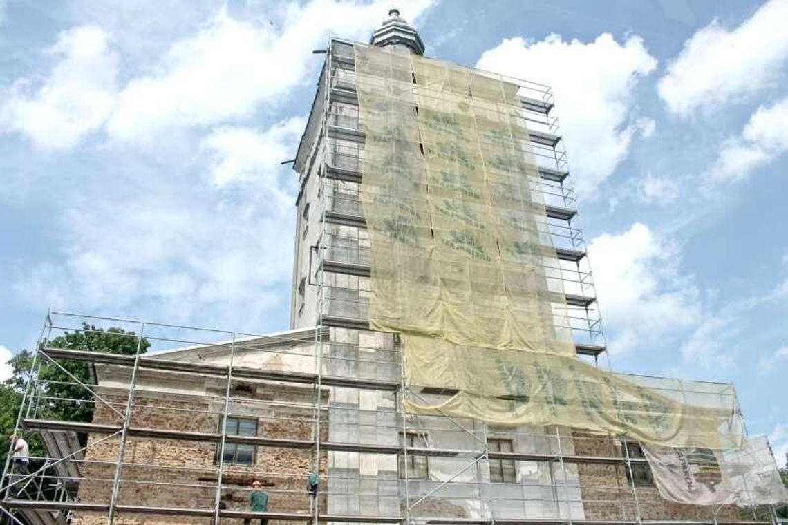 Biała Podlaska: Ruszył remont zabytkowej wieży