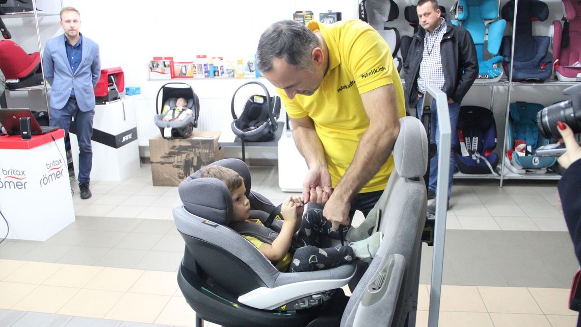 Biała Podlaska: Sprawdzą samochodowy fotelik dla dziecka