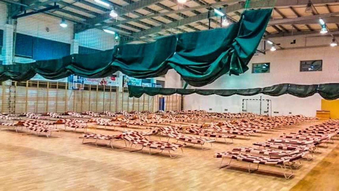 Biała Podlaska. Szkolna hala zamienia się w schronienie dla Ukraińców 