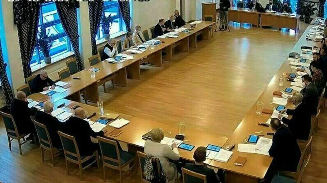 Biała Podlaska: Transmisja komisji. Albo wszystkie, albo wcale