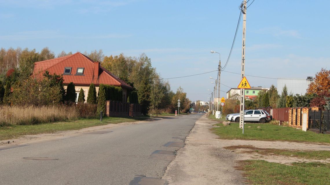 Biała Podlaska: Ulica Podmiejska doczeka się remontu. Dojazd do szkoły "Ananas" też Biała Podlaska: Ulica Podmiejska doczeka się remontu. Dojazd do szkoły "Ananas" też