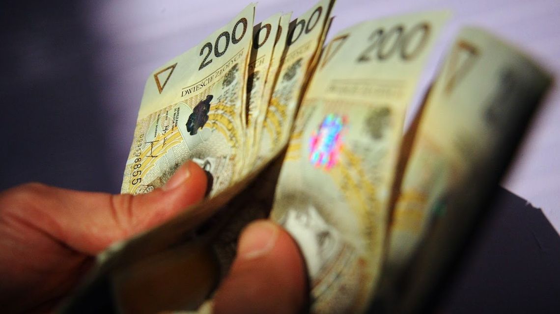 Biała Podlaska: W samochodzie dwie kobiety, jedna z nich miała sporą kwotę pieniędzy. Skąd on o tym wiedział?