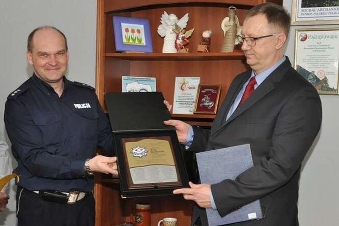Biała Podlaska: Zmiany kadrowe w policji, naczelnik odchodzi po 24 latach służby