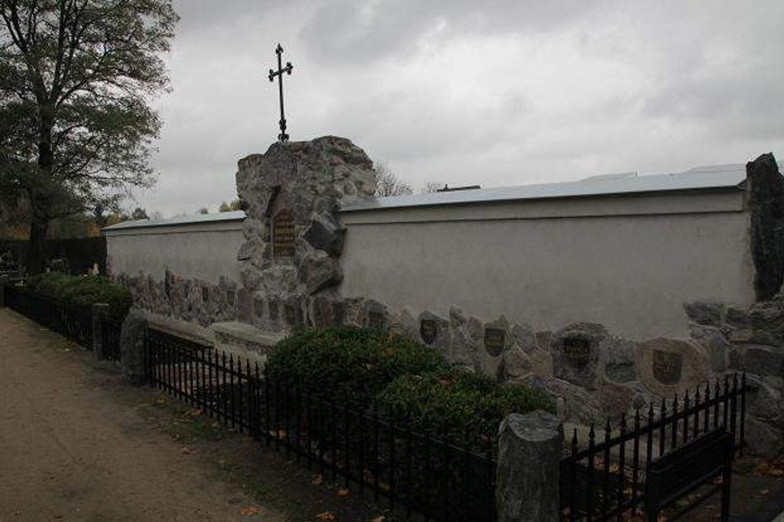 Biała Podlaska: Zmiany w ruchu przy cmentarzach