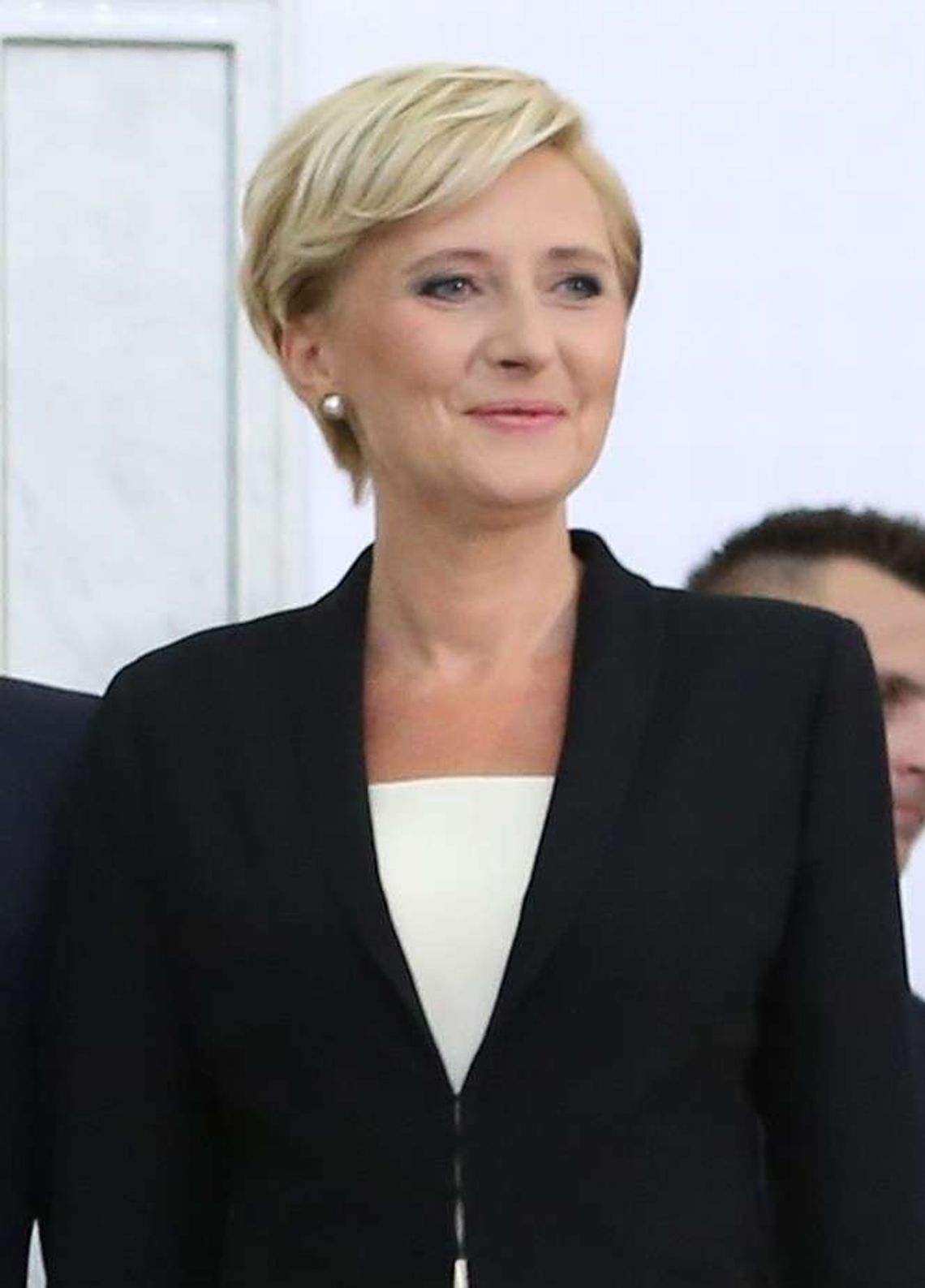 Biała Pozytywka zaprasza Agatę Dudę. W oryginalny sposób Biała Pozytywka zaprasza Agatę Dudę. W oryginalny sposób