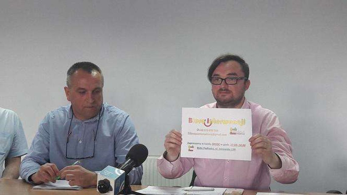 Biała Samorządowa z biurem interwencji. W każdą środę