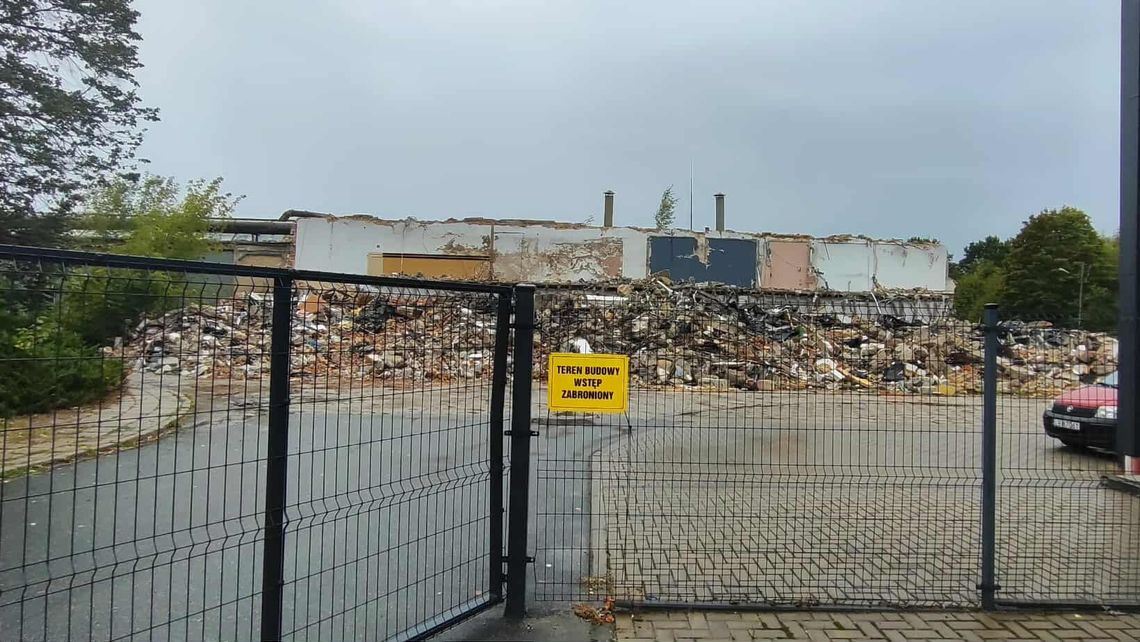 Bialskie Fabryki Mebli w rozbiórce. Miejscowy deweloper kupił teren 