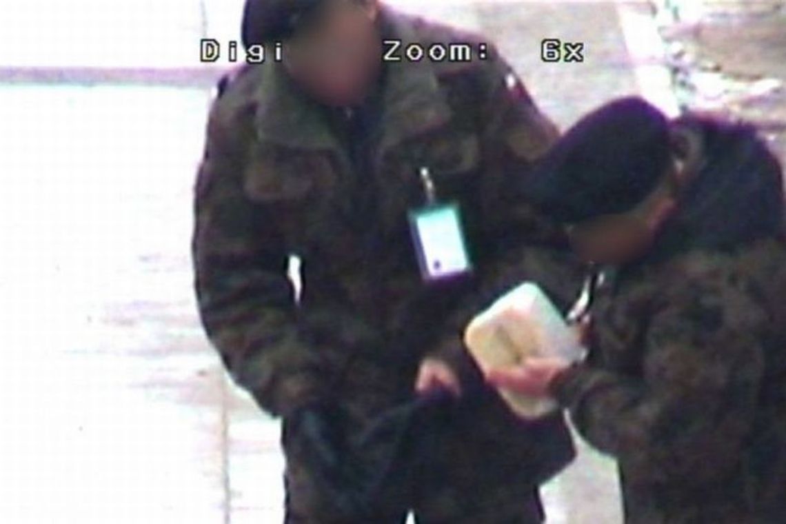 Białystok: Harcerze podczas kwesty kradli pieniądze z puszek (zdjęcia)