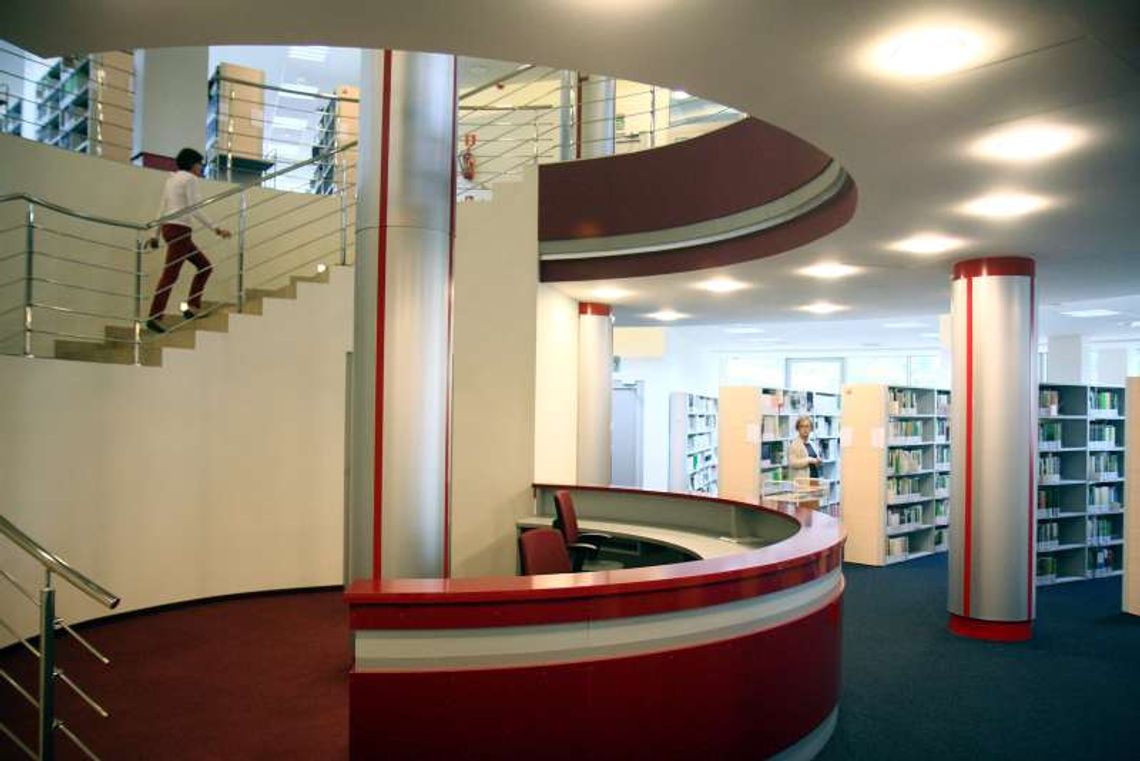 Biblioteka Uniwersytetu Przyrodniczego gotowa, Chatka Żaka jeszcze nie Biblioteka Uniwersytetu Przyrodniczego gotowa, Chatka Żaka jeszcze nie