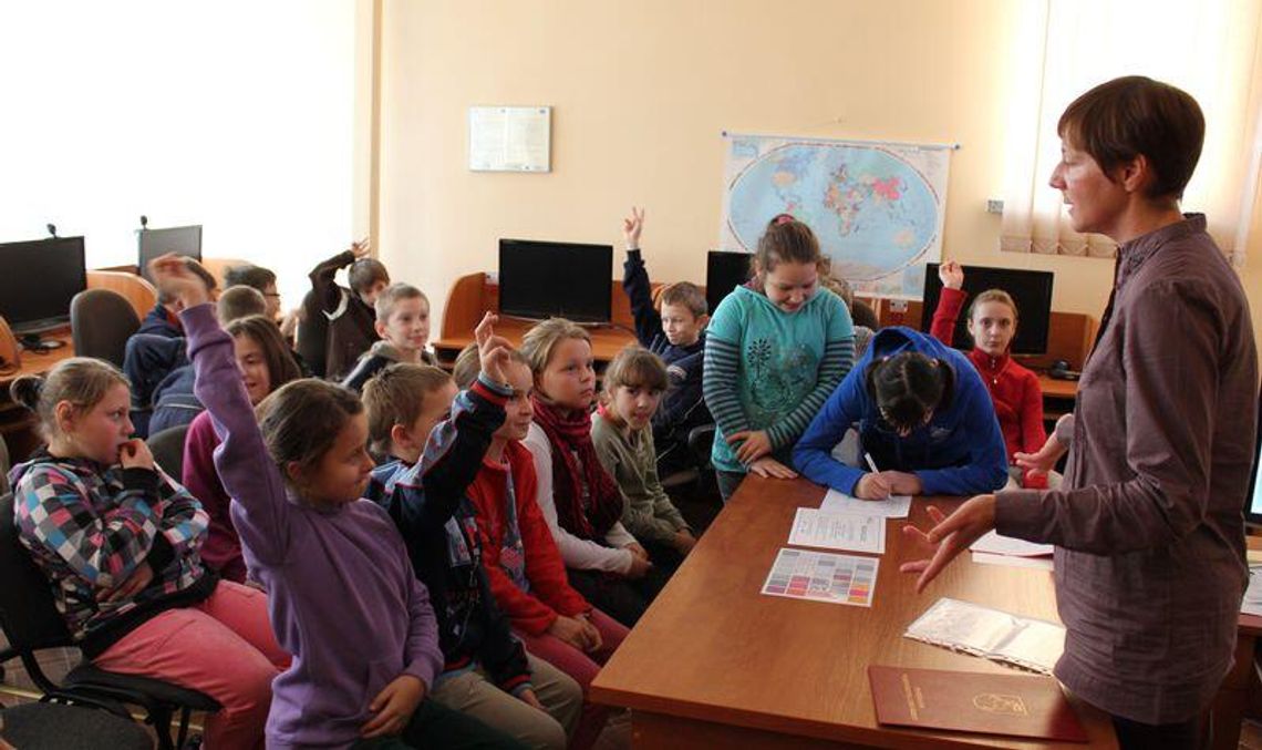 Biblioteka w Hańsku uczy, jak bezpiecznie korzystać z Internetu