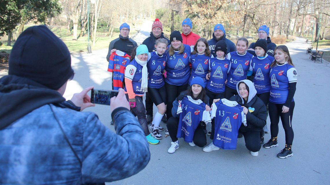 Biegali w Ogrodzie Saskim i zbierali dla Małego Księcia