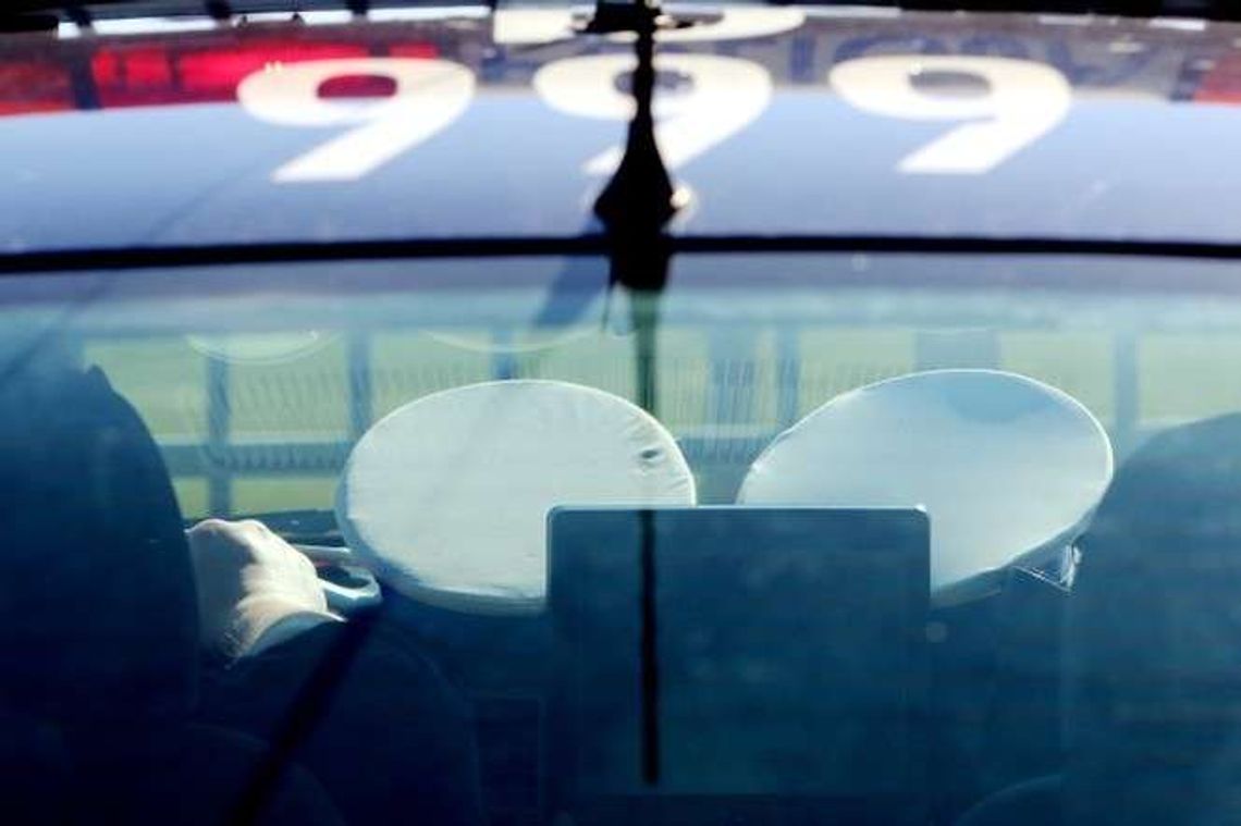 Bijatyka na parkingu lokalu gastronomicznego. Czterech pobiło trzech