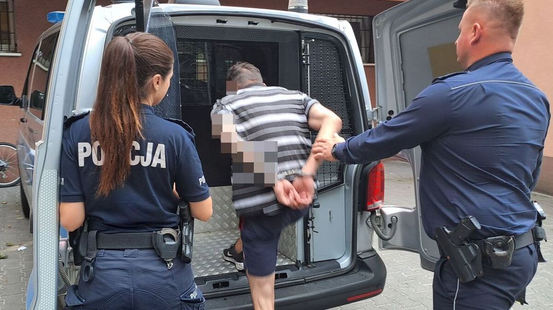 Bił i próbował wyrwać torbę. Puławianin odpowie za próbę rozboju