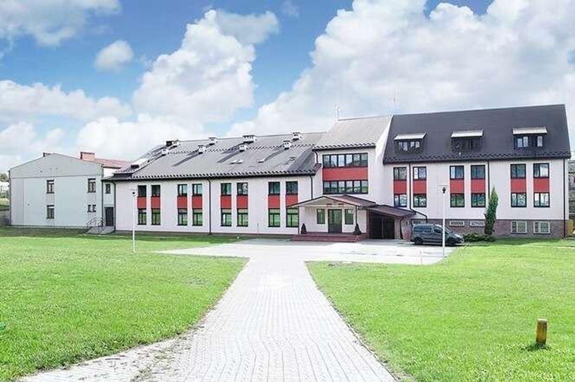 Bił i zmuszał kolegów do picia chemikaliów. Wychowanek pociągnął ośrodek na dno Bił i zmuszał kolegów do picia chemikaliów. Wychowanek pociągnął ośrodek na dno