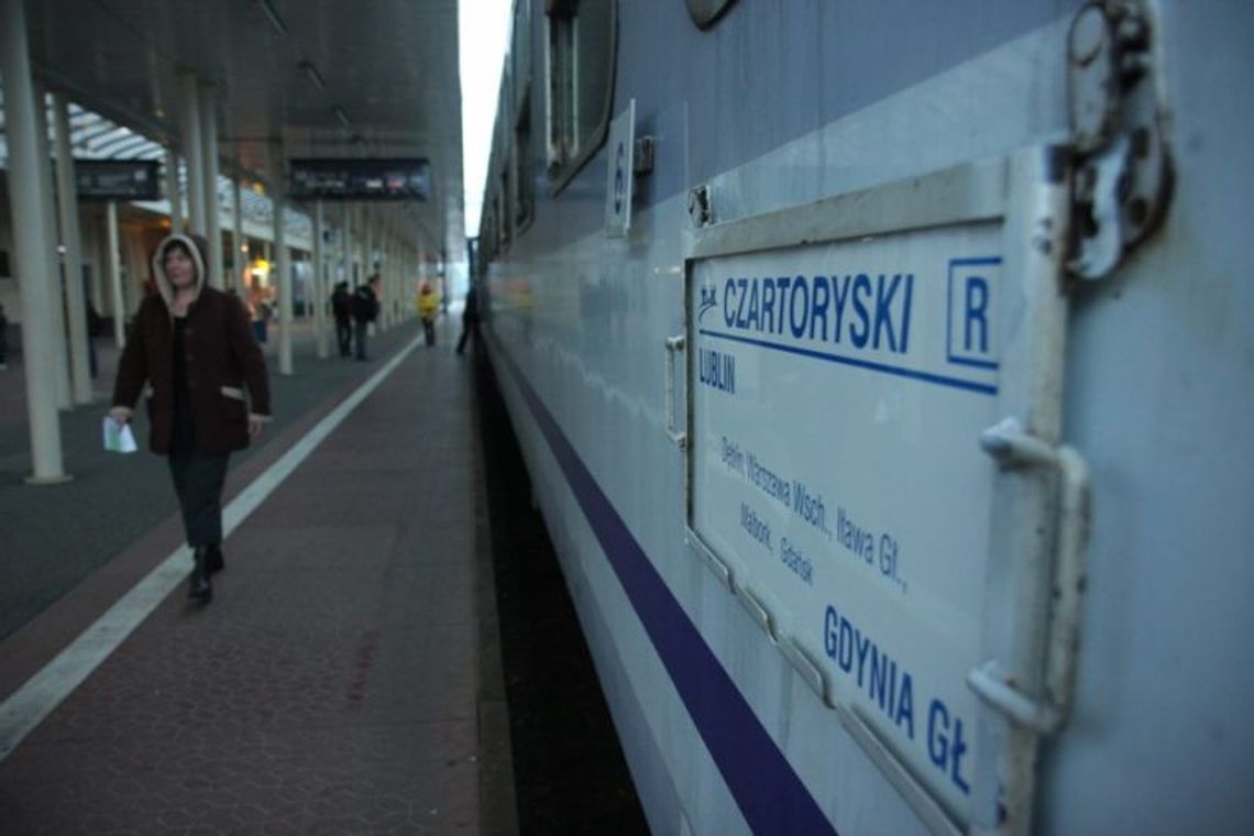 Bilet na pociąg jak na samolot. Kupisz przez telefon - im wcześniej tym taniej
