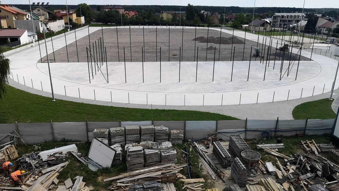 Biłgoraj: Boisko przy Budowlance już prawie gotowe (zdjęcia) Biłgoraj: Boisko przy Budowlance już prawie gotowe (zdjęcia)