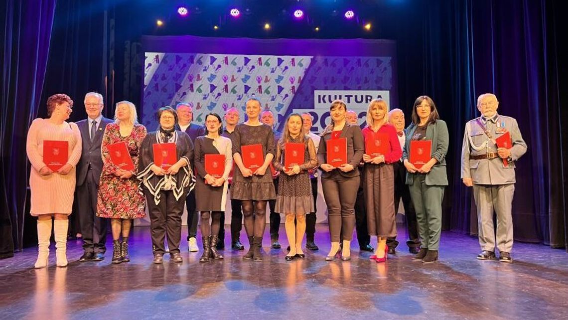 Biłgoraj. Burmistrz nagrodził ludzi kultury