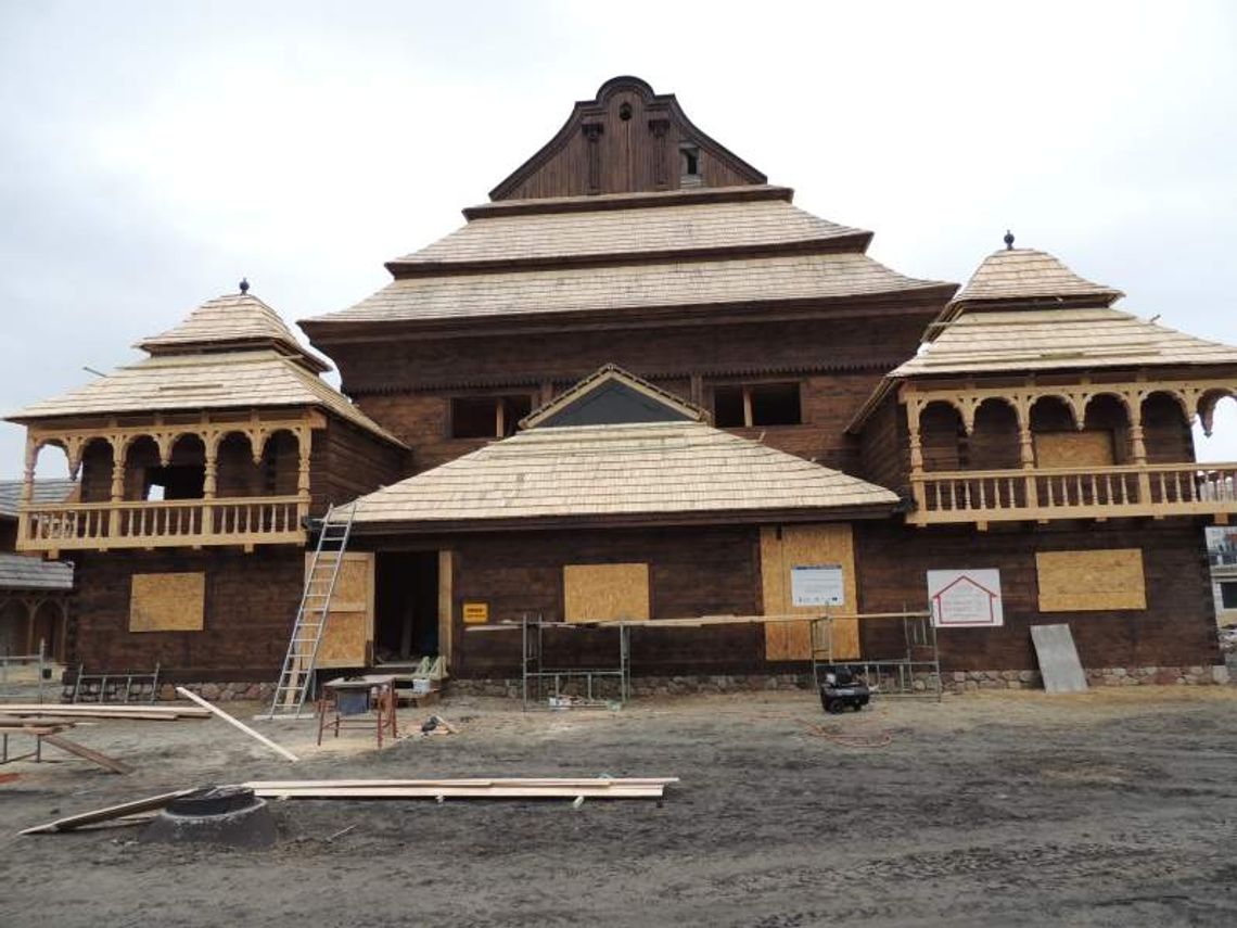 Biłgoraj: Domy, sklepy i synagoga w miasteczku kresowym