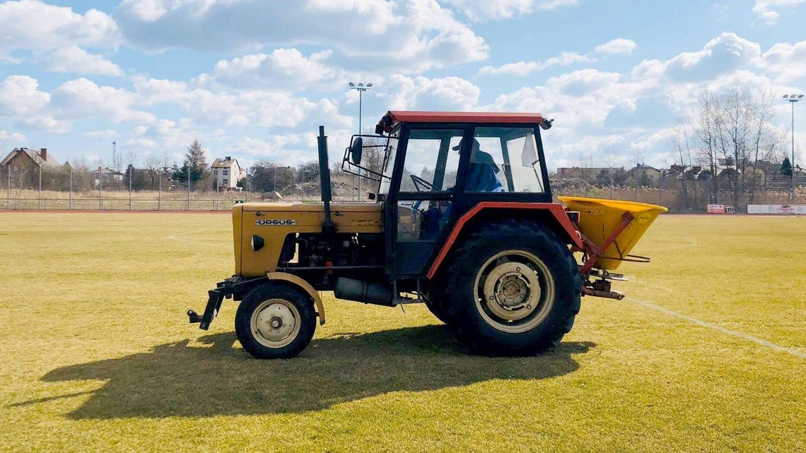 Biłgoraj: Stadionowe prace polowe