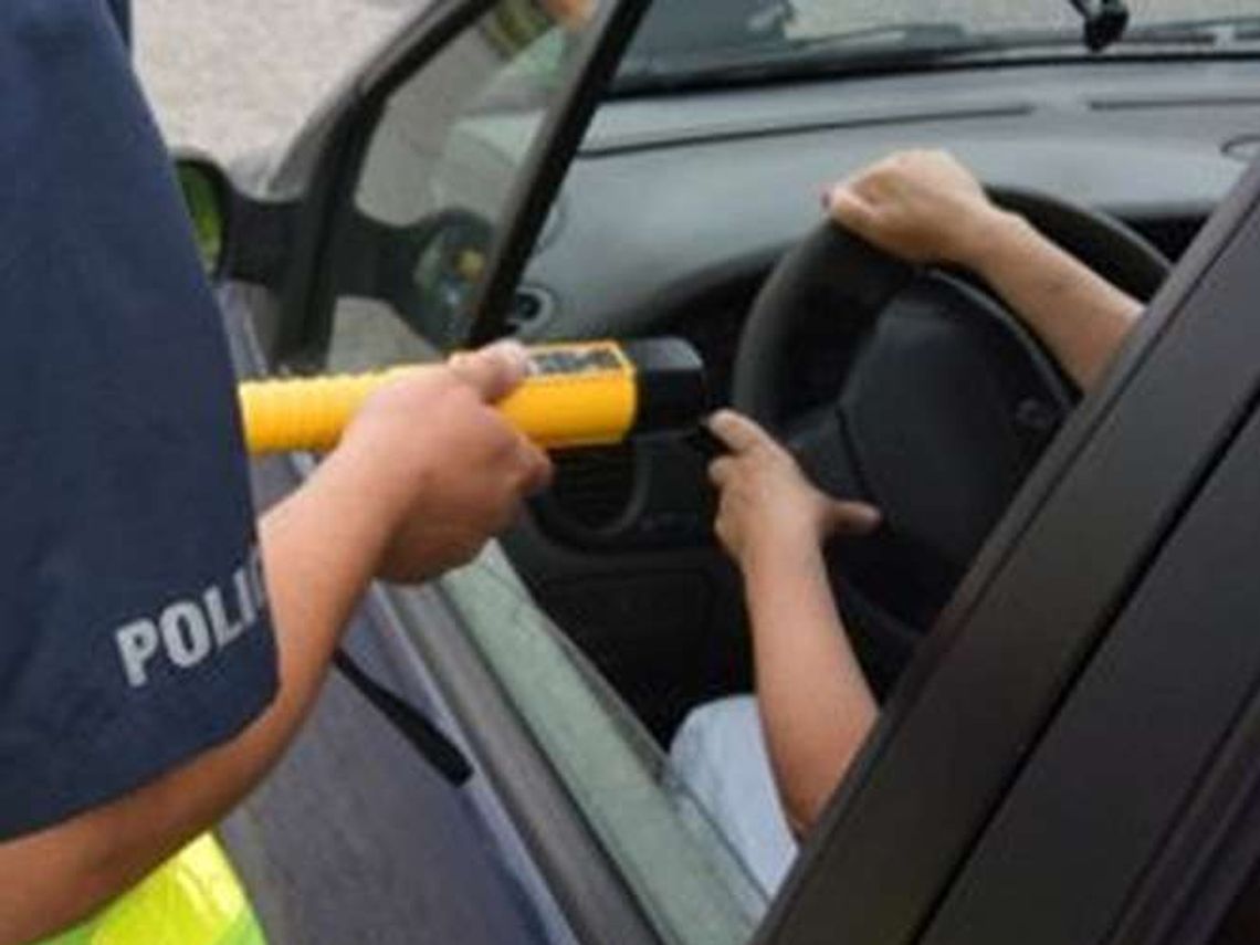 Biłgoraj: Tata po alkoholu wpadł, bo zaparkował na pasach