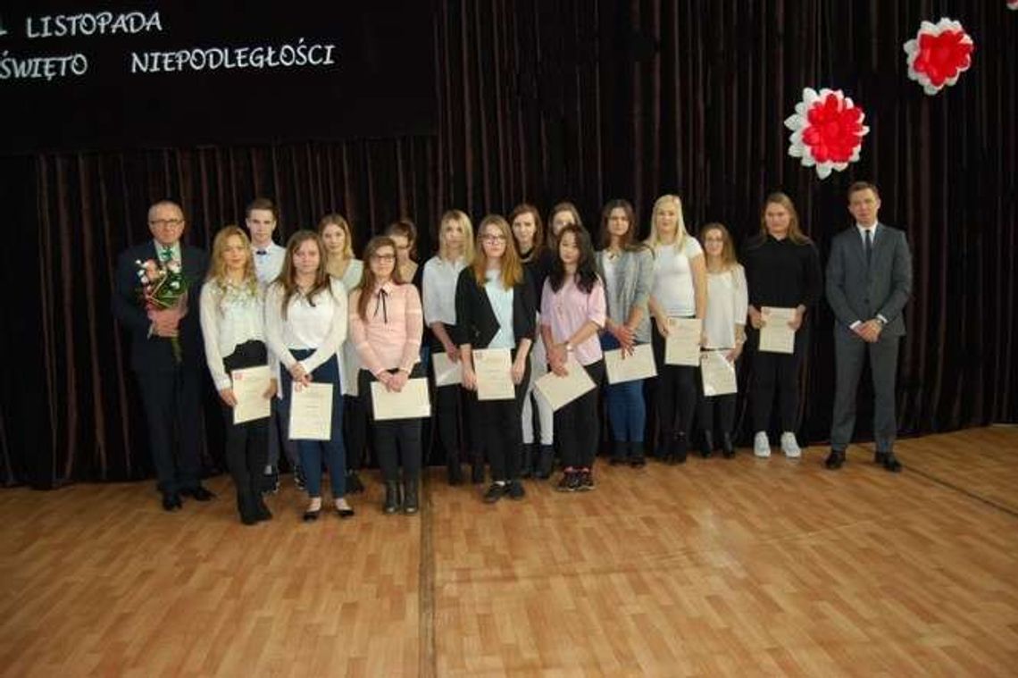 Biłgoraj: Wzory do naśladowania. Stypendyści naukowi i sportowi Biłgoraj: Wzory do naśladowania. Stypendyści naukowi i sportowi