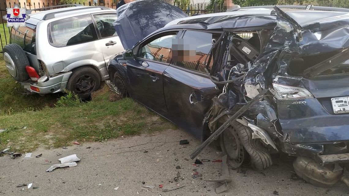 Biłgoraj: Zderzenie trzech samochodów. Siedem osób zostało rannych [zdjęcia, wideo]