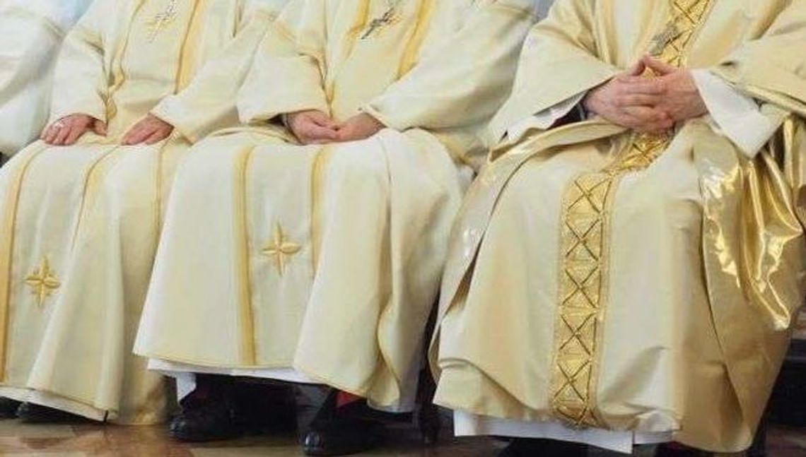 Biskupi zachęcają wiernych do sakramentu pokuty