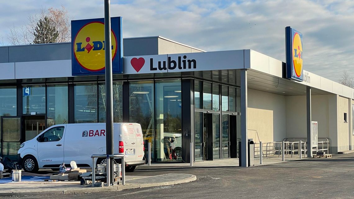 Blisko, coraz bliżej. Kończy się budowa kolejnego Lidla w Lublinie 