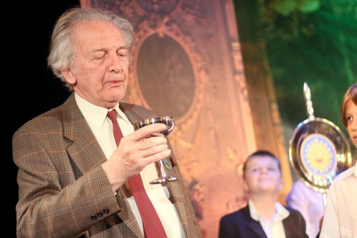 Bohdan Butenko: Cytrynowy toast i odznaczenie z uśmiechem Bohdan Butenko: Cytrynowy toast i odznaczenie z uśmiechem