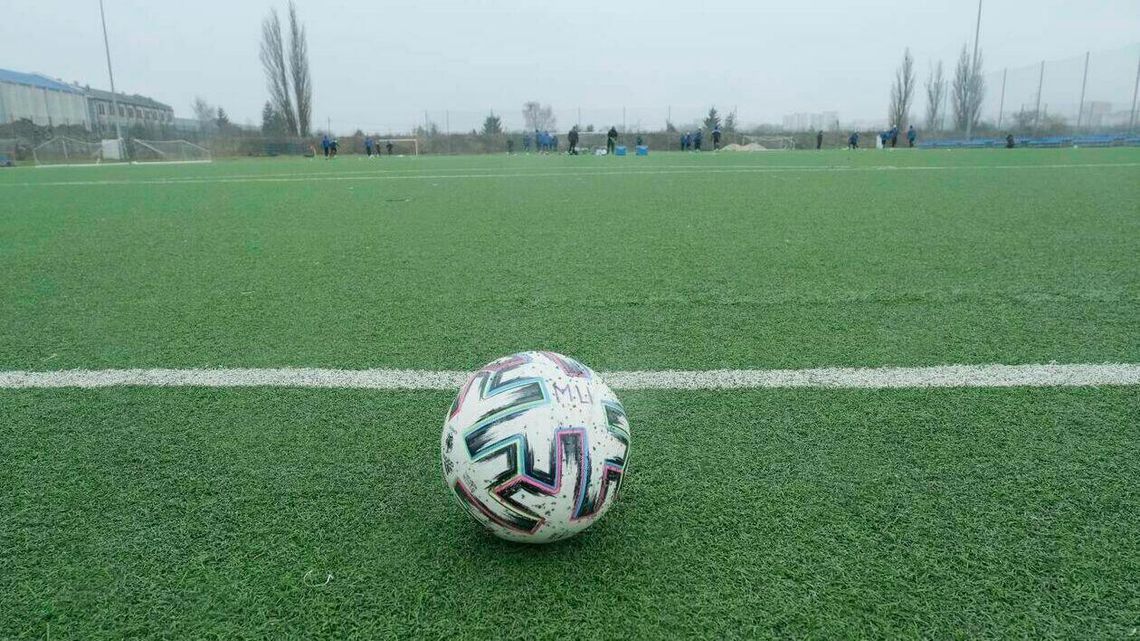 Boisko treningowe Areny Lublin wymaga poprawek. Będzie to sporo kosztować