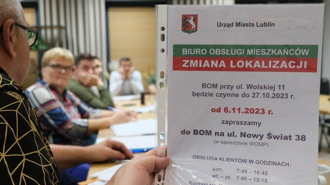 BOM pod nowym adresem. Przenosiny z Wolskiej na Nowy Świat zaskoczyły i zaniepokoiły mieszkańców Bronowic BOM pod nowym adresem. Przenosiny z Wolskiej na Nowy Świat zaskoczyły i zaniepokoiły mieszkańców Bronowic