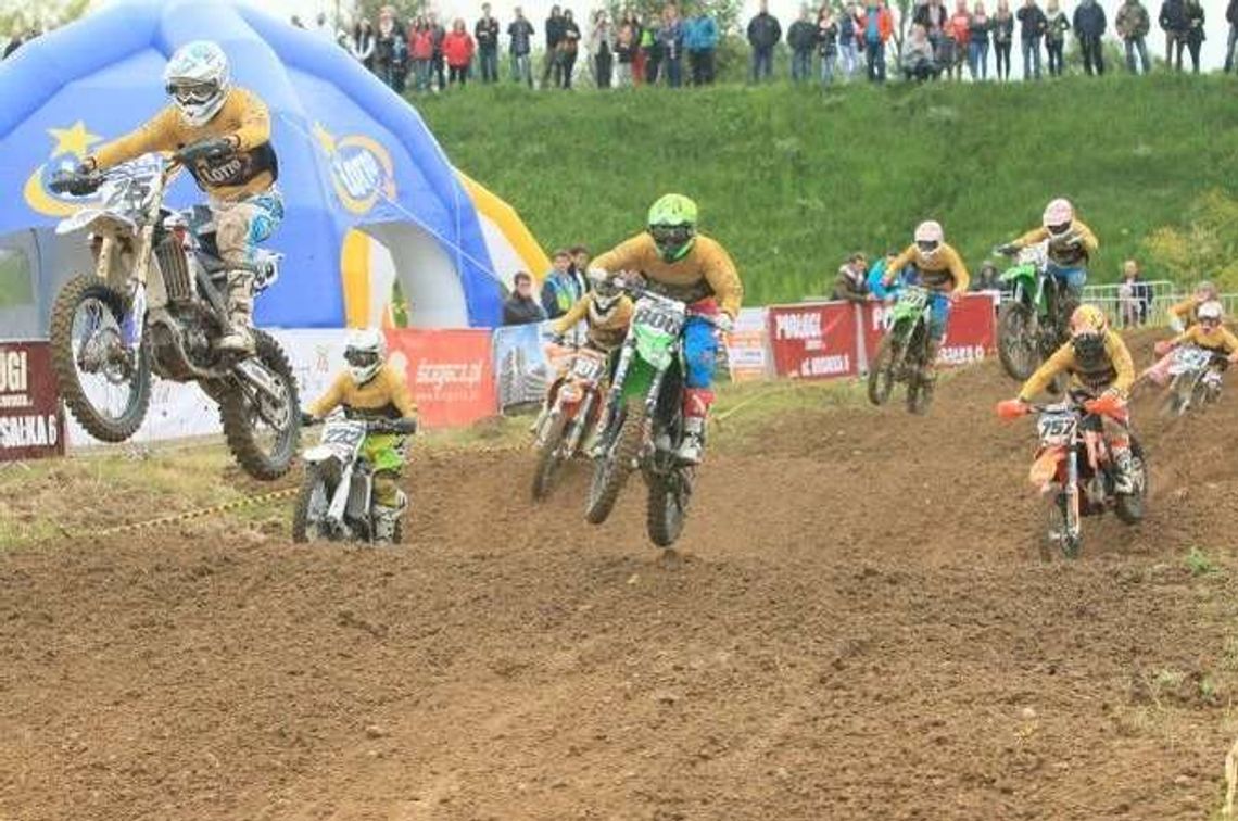 Bracia Kędzierscy z KM Cross wskoczyli na podium