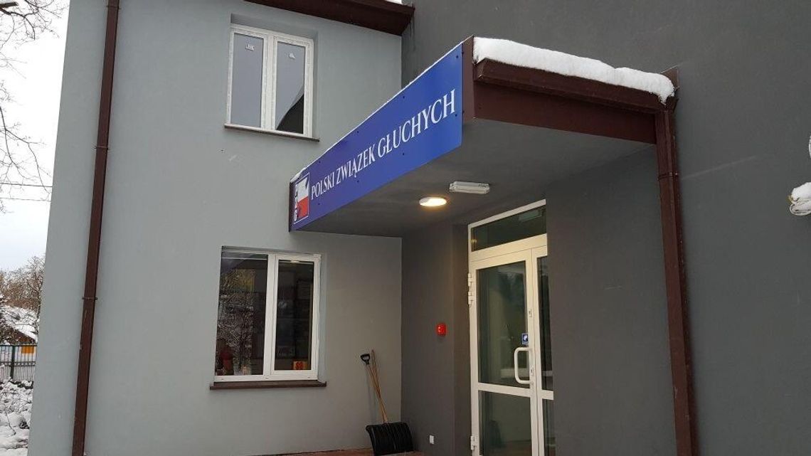 Brakuje 400 tys. zł na zapłatę za budowę. Polski Związek Głuchych apeluje o pomoc