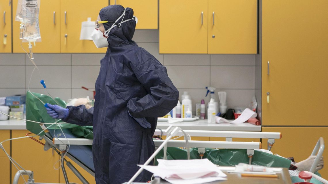 Brakuje leku dla pacjentów z COVID-19. "Dostęp do remdesiviru jest bardzo ograniczony"