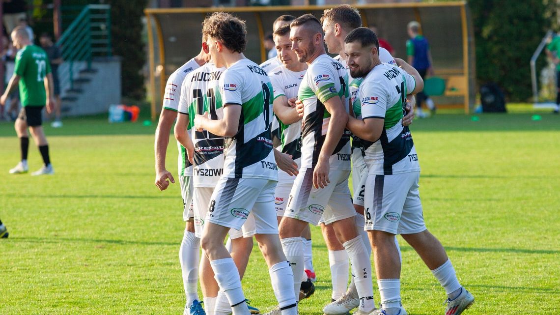 Bramkarz bohaterem Huczwy, sześć goli w Zawadzie