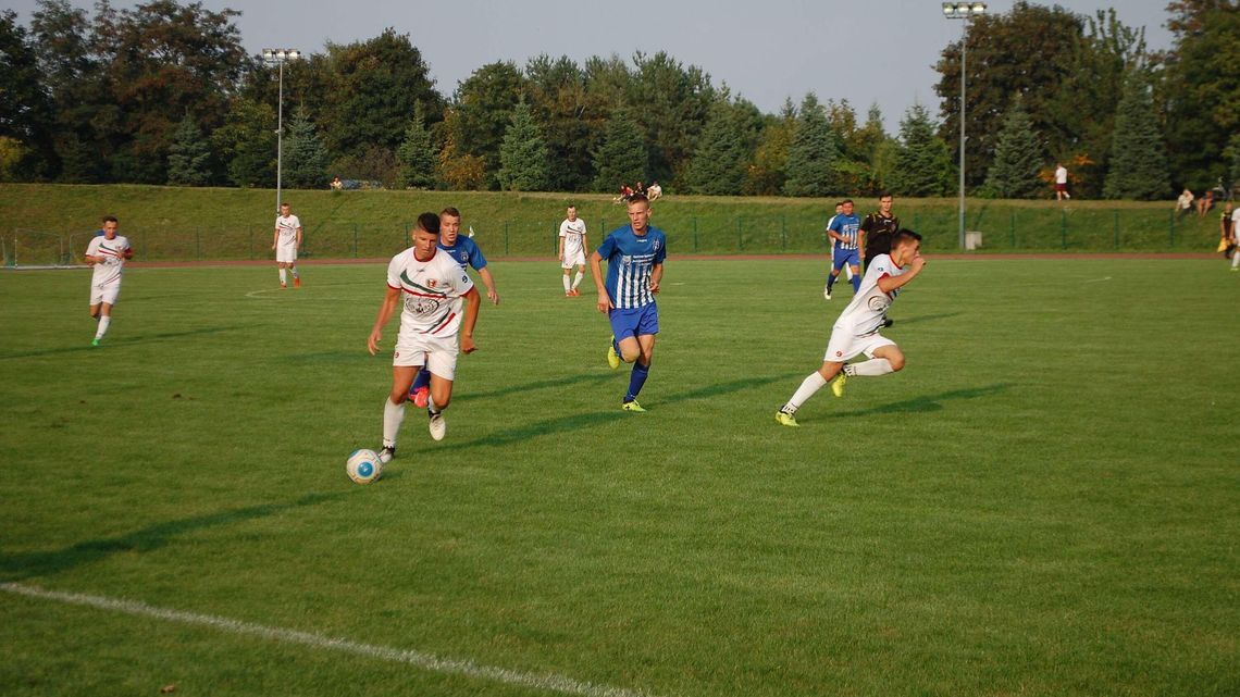Brat Siennica Nadolna – Sparta Rejowiec Fabryczny 2:1. Grała chełska klasa okręgowa
