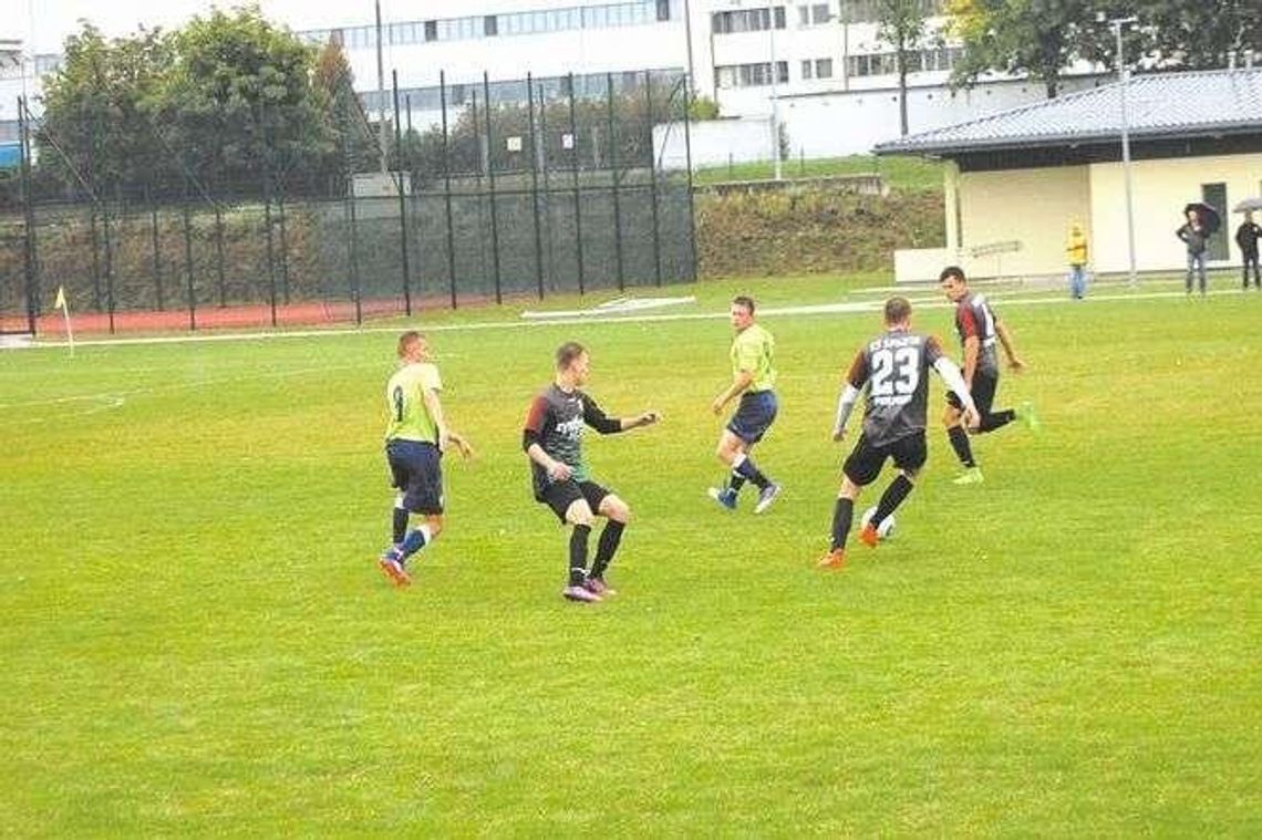 Brat Siennica Nadolna został wicemistrzem jesieni Brat Siennica Nadolna został wicemistrzem jesieni