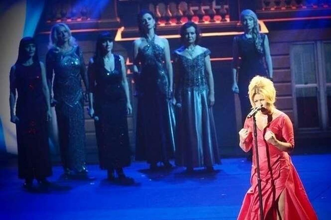 "Broadway in Lublin". Kozidrak, Kayah, Cugowscy zaśpiewali przeboje z filmów i musicali