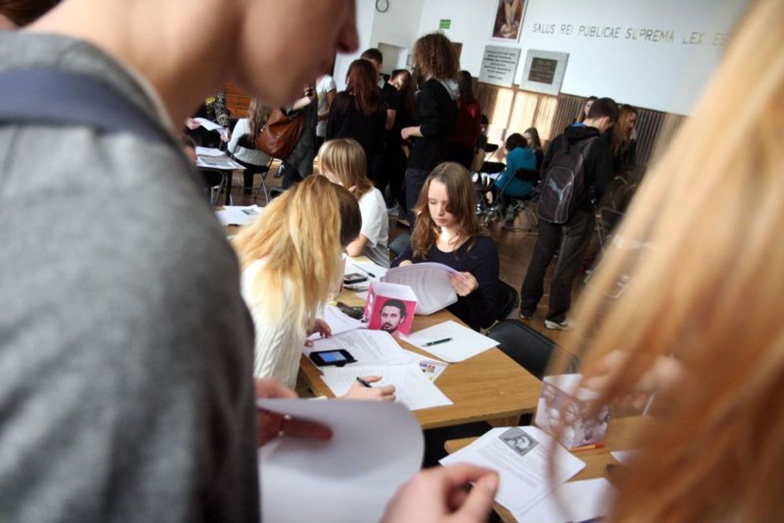Bronią więźniów sumienia: Happening, Maraton Pisania Listów