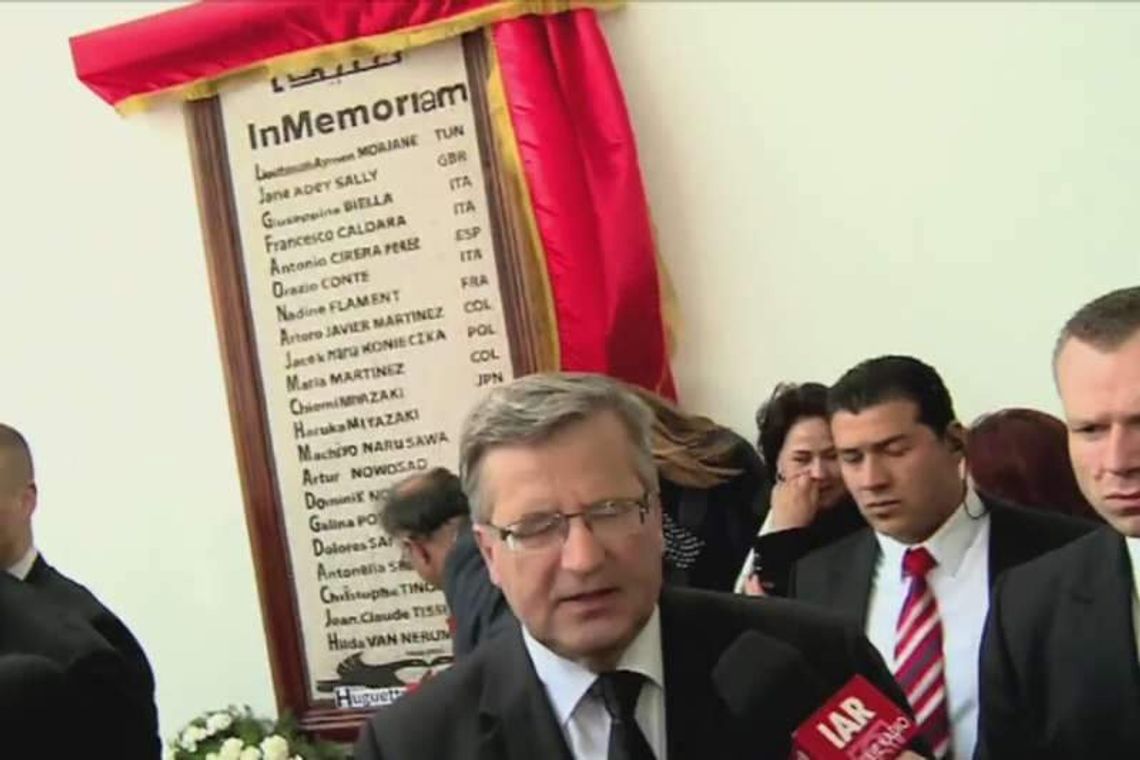 Bronisław Komorowski na marszu przeciwko terroryzmowi w Tunisie