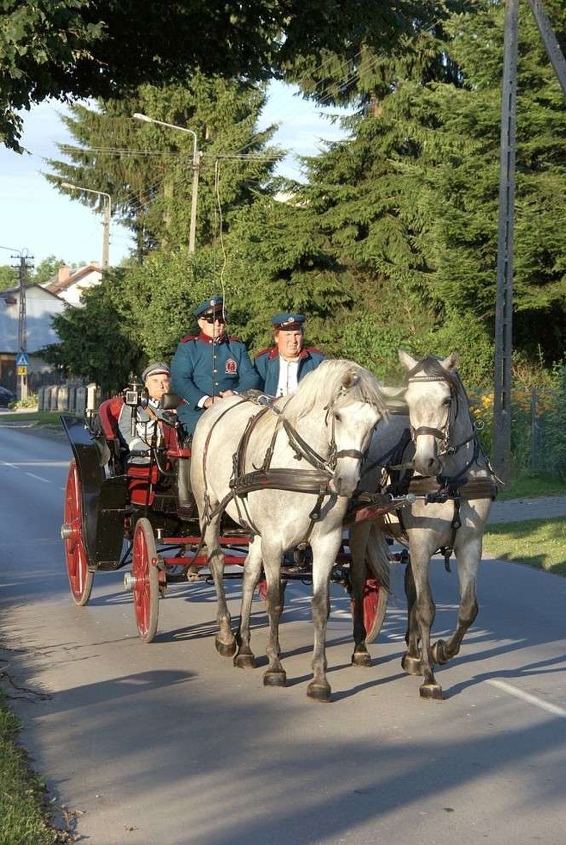 Bryczkami przez Urzędów. Nowy pomysł na promocję gminy