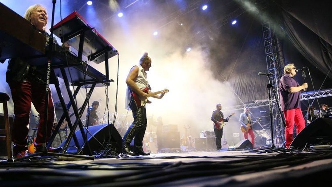 Budki Suflera zabraknie na koncercie ku czci Romualda Lipki. TVP odpowiada: Muzycy byli zaproszeni