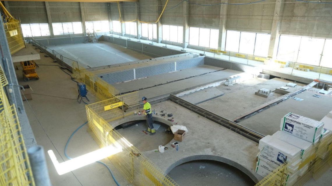Budowa basenów już na półmetku. "To największa inwestycja w dziejach Świdnika" [zdjęcia]