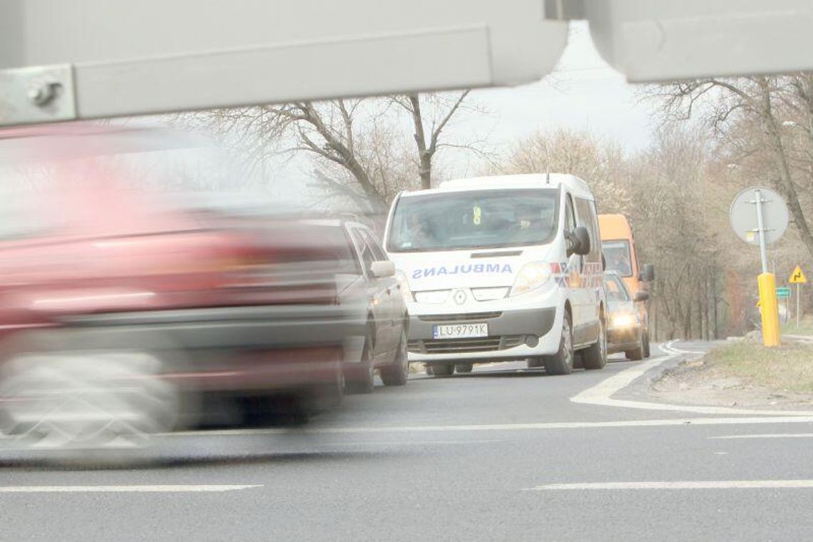 Budowa drogi do Kamienia: Mieszkańcy wsi obawiają się hałasu i spalin