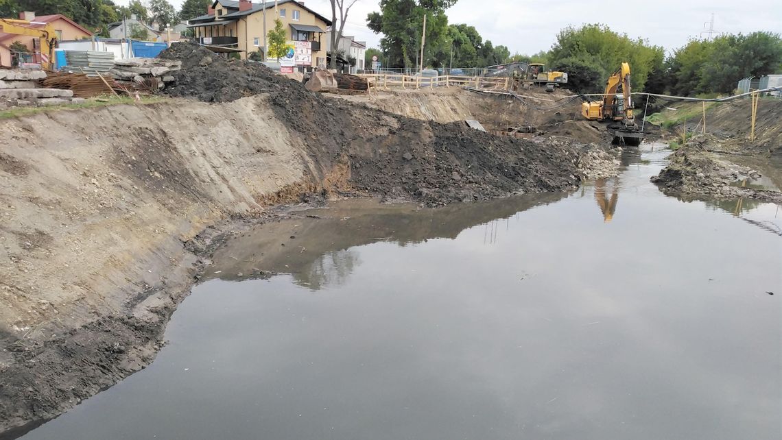 Budowa nowego mostu w Lublinie. Stary od wielu lat był w opłakanym stanie [zdjęcia]