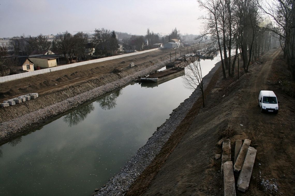 Budowa portu w Puławach: Wieża widokowa gotowa (zdjęcia, wideo)