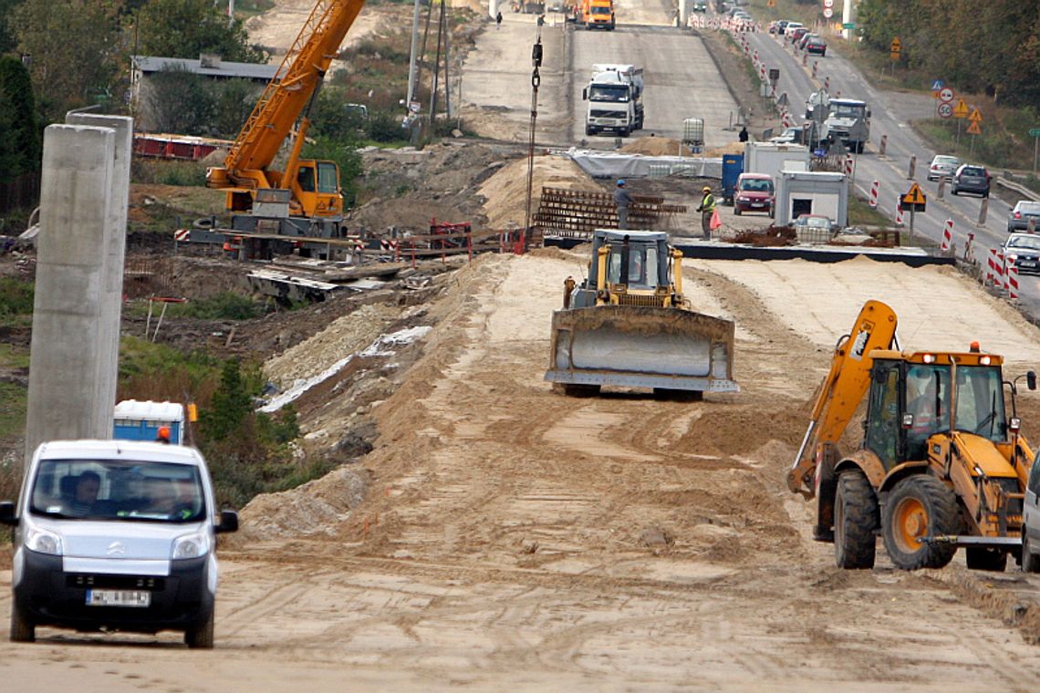 Budowa S17: Jeden odcinek wcześniej drugi później 