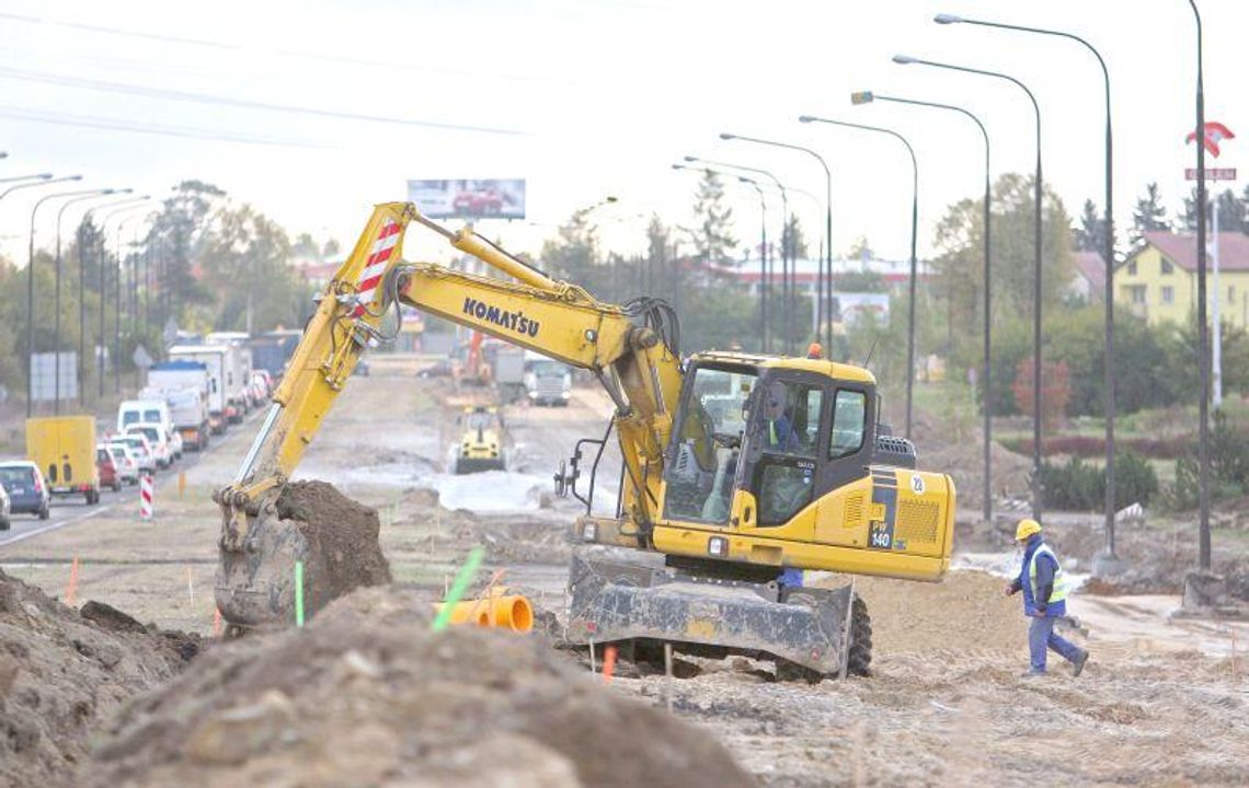 Budowa S17: Podziemne instalacje i rury widma