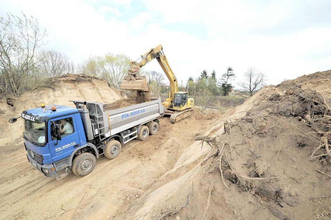 Budowa S17: Pracują w długi weekend