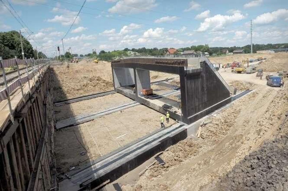 Budowa zachodniej obwodnicy Lublina: Przesunęli wiadukt z chirurgiczną precyzją